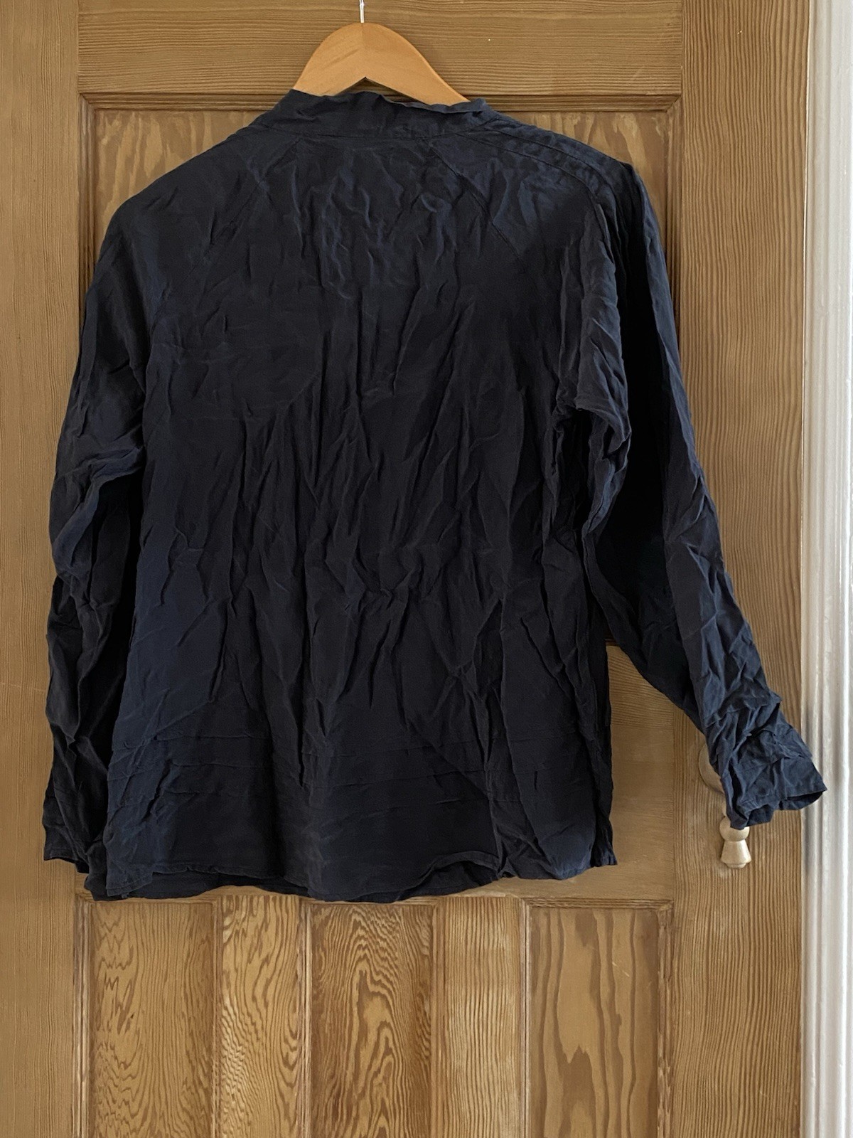 Gap Black Silk Bow Tie Neck Long Sleeved Shirt Top Blouse Size 6