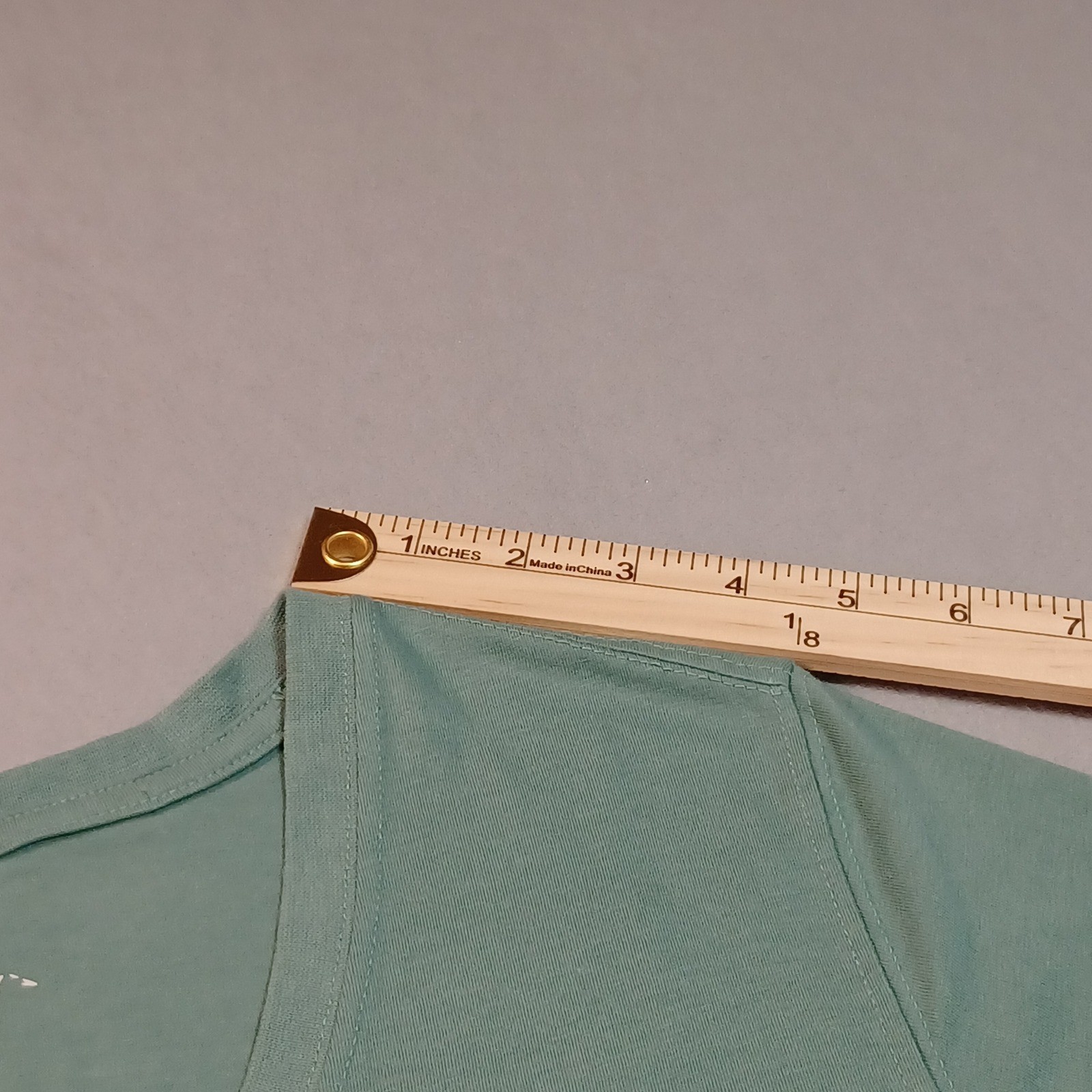 Blue Mountain Womens V-Neck T-Shirt Sage Green Short Sleeve Size S YKL-9072