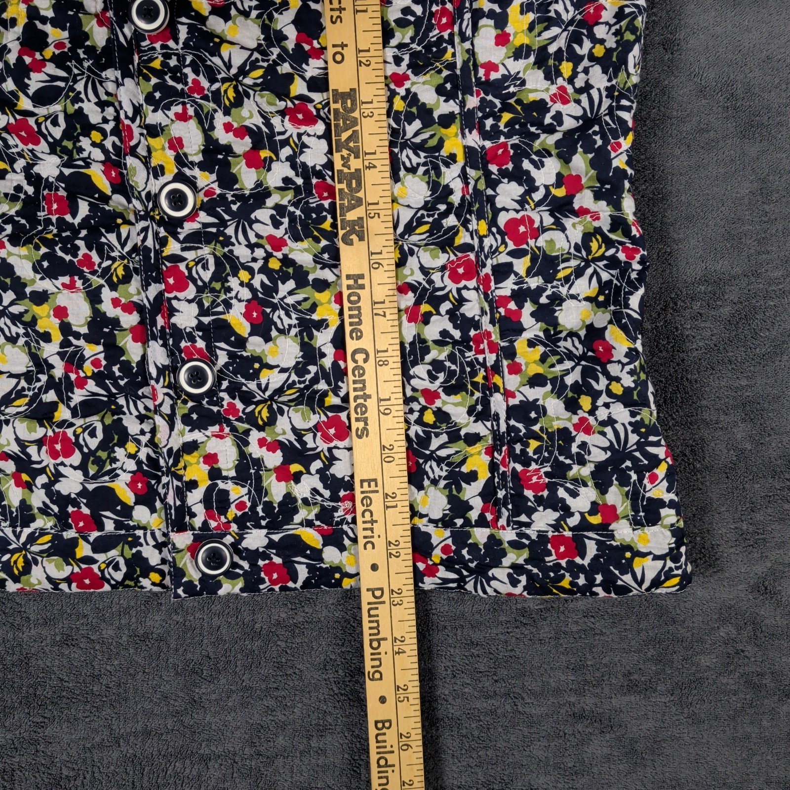 Quilted Reversable Floral/Grey Western 3/4 Sleeve Button Down Shirt Size Large