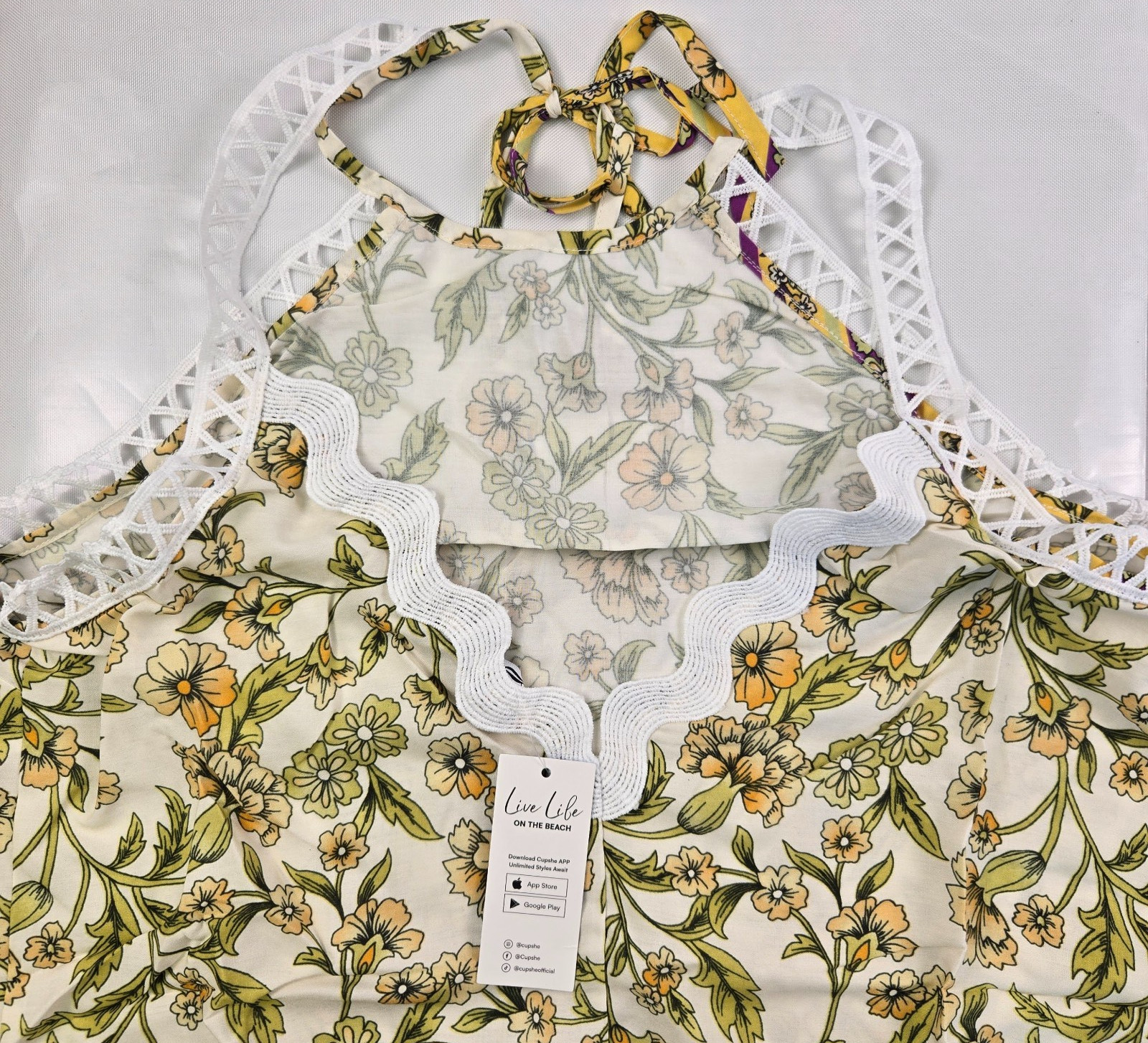 CUPSHE Golden Bloom Floral Top Tie Halter Style Mid V-Back Small (8/10) NWT