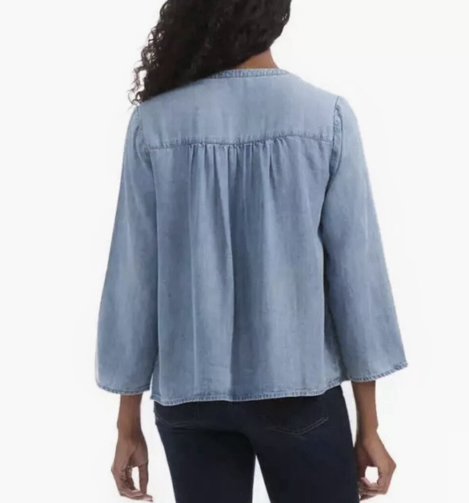 Splendid Ladies’ V-Neck Blouse. Loose Fit, Size Large, Color Blue, 100% Lyocell