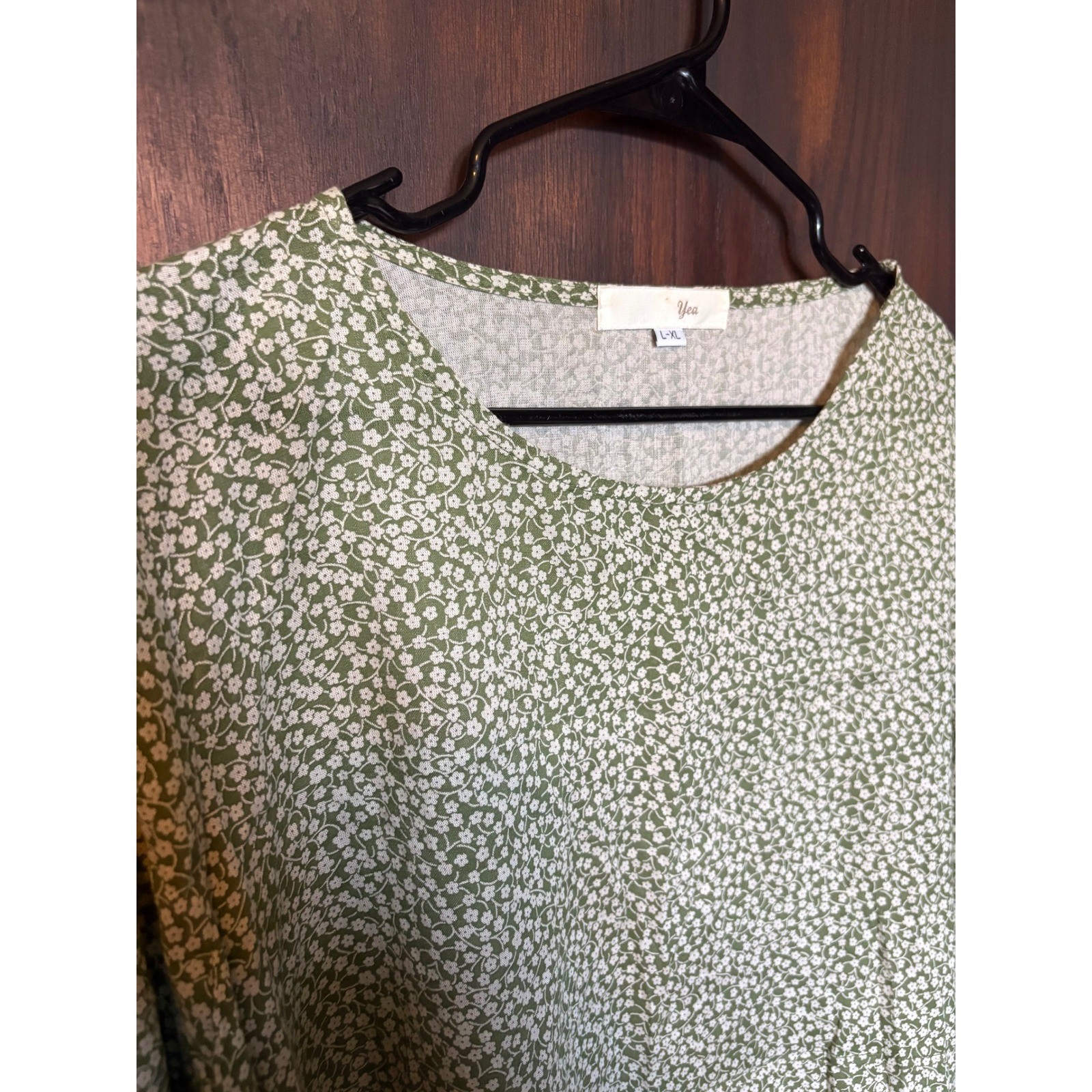 Yea Olive Green Floral Ditsy Sharkbite Tunic Top Long Sleeve Cotton Blend L XL