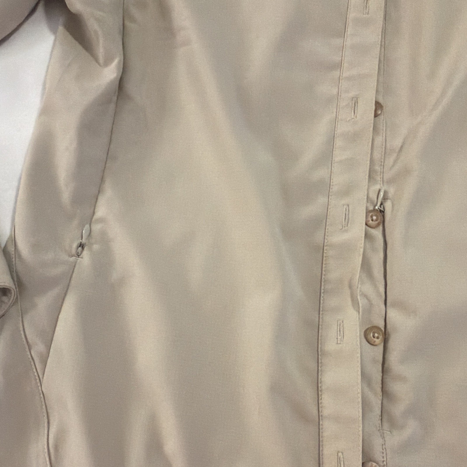 REI Sahara Women’s M Beige Solid Button-Up Shirt Collared LS