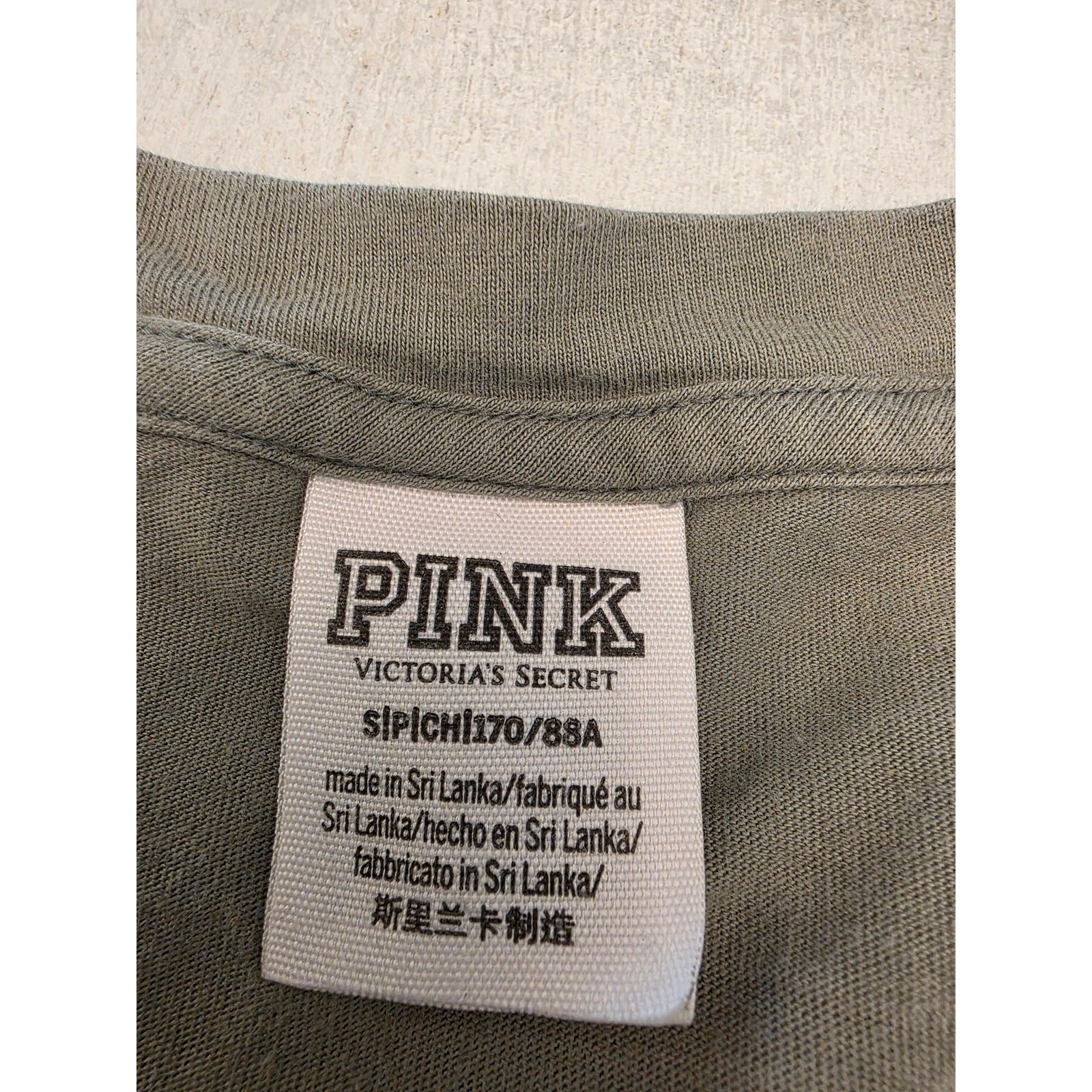 Victoria’s Secret Pink Sequin T-Shirt SZ Small Dog Pocket Campus Shirt