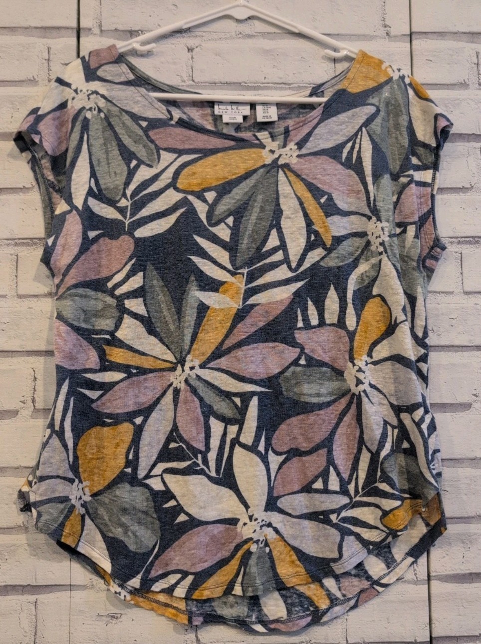 Nicole Miller Women’s Size M 100% Linen Blouse Blue Green Floral Cap Sleeve