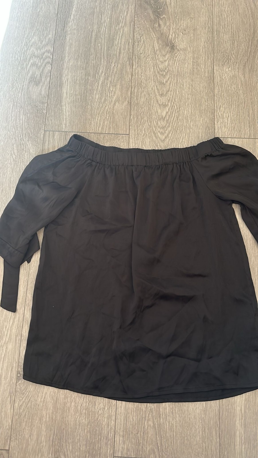 NWT H&M Black Off-Shoulder BlouseSize: EU 32 / UK 4 (XS)