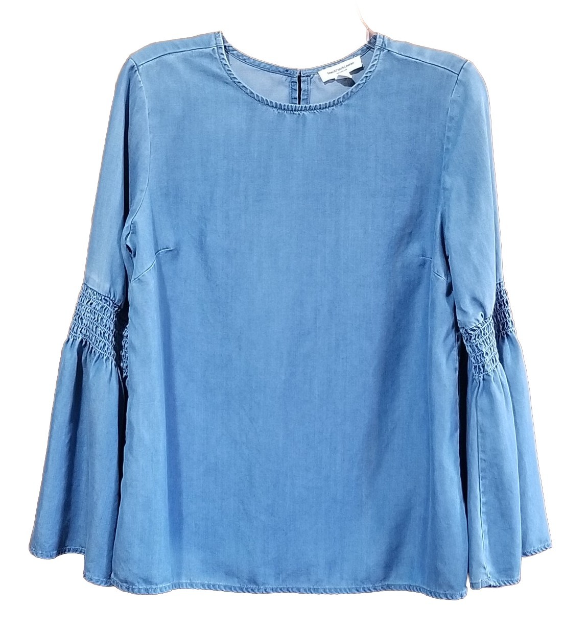 Beachlunchlounge Womens Chambray Top MED Smocked Bell Sleeve Boho Coastal Blouse