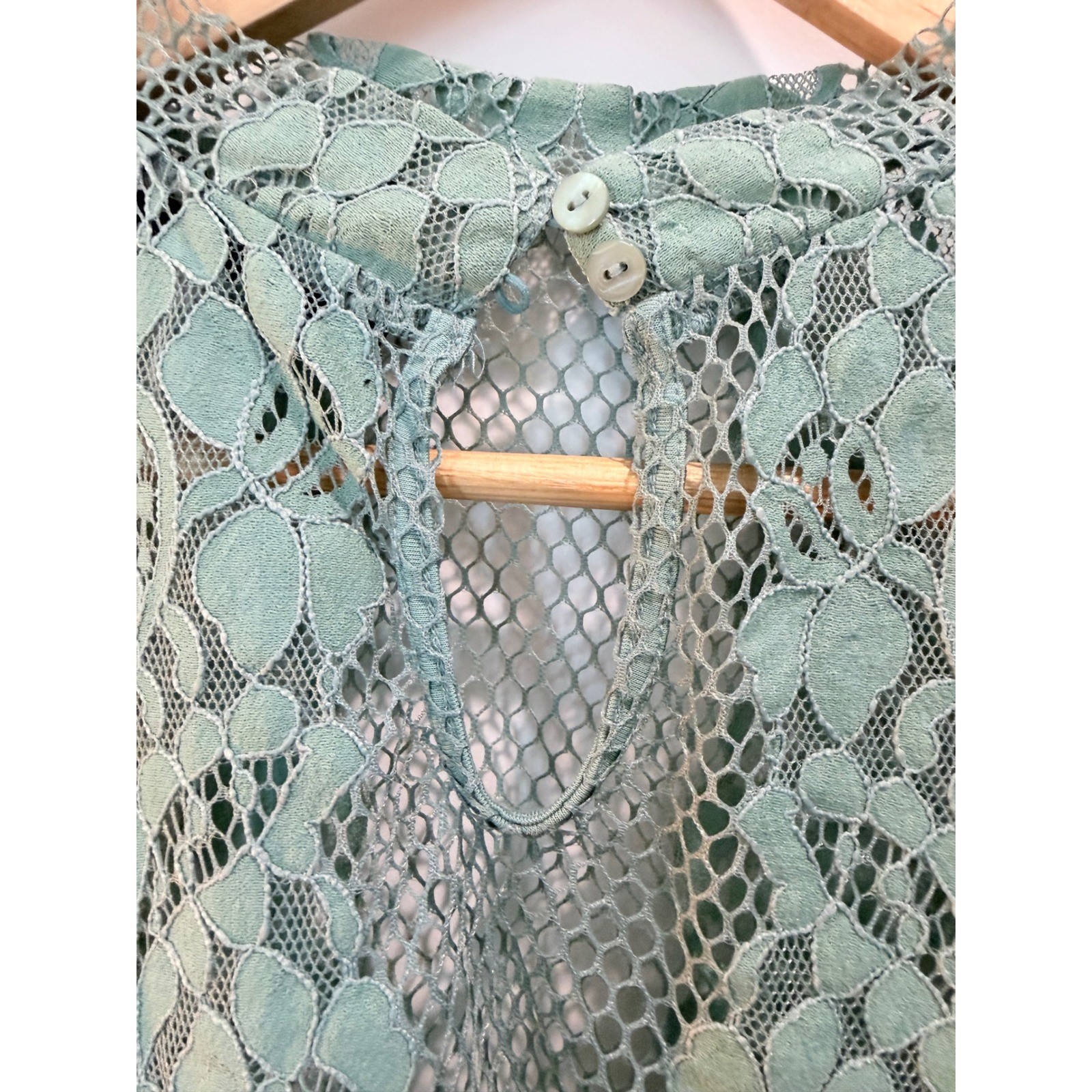 BKE Boutique Sage Green Sheer Lace Mock Neck Long Sleeve Top Size M BTQM4731