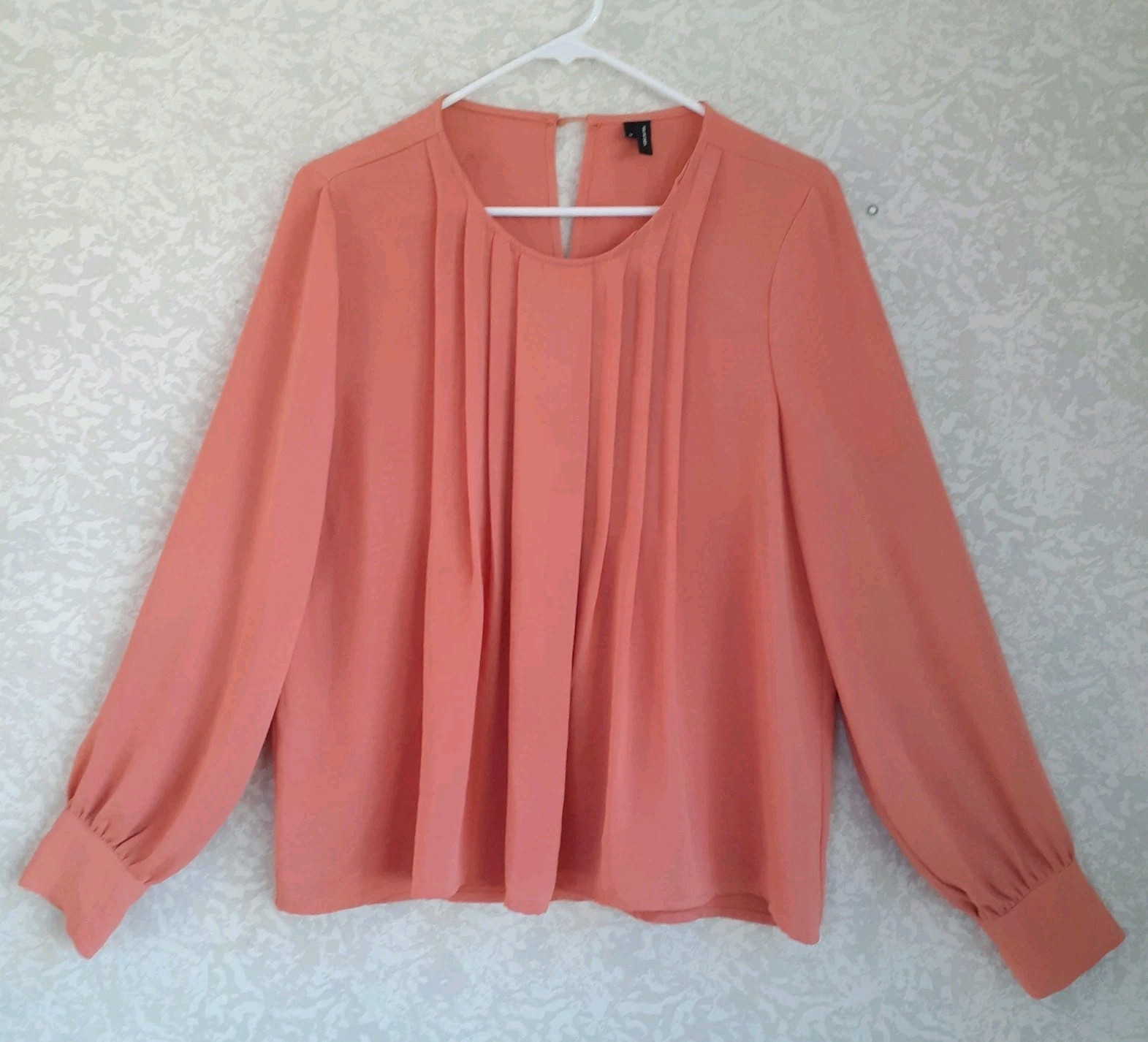 Womens Top Round Neck Long Sleeve Pleated Flowy Orange Peach Size Med