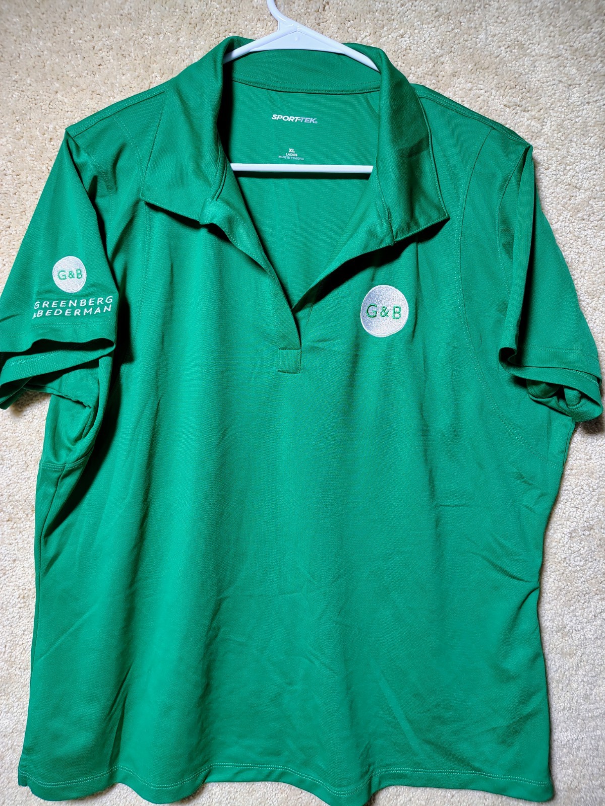 Sport-Tek Women’s XL Green Solid Collared Short Sleeve Polo Embroidered Logo