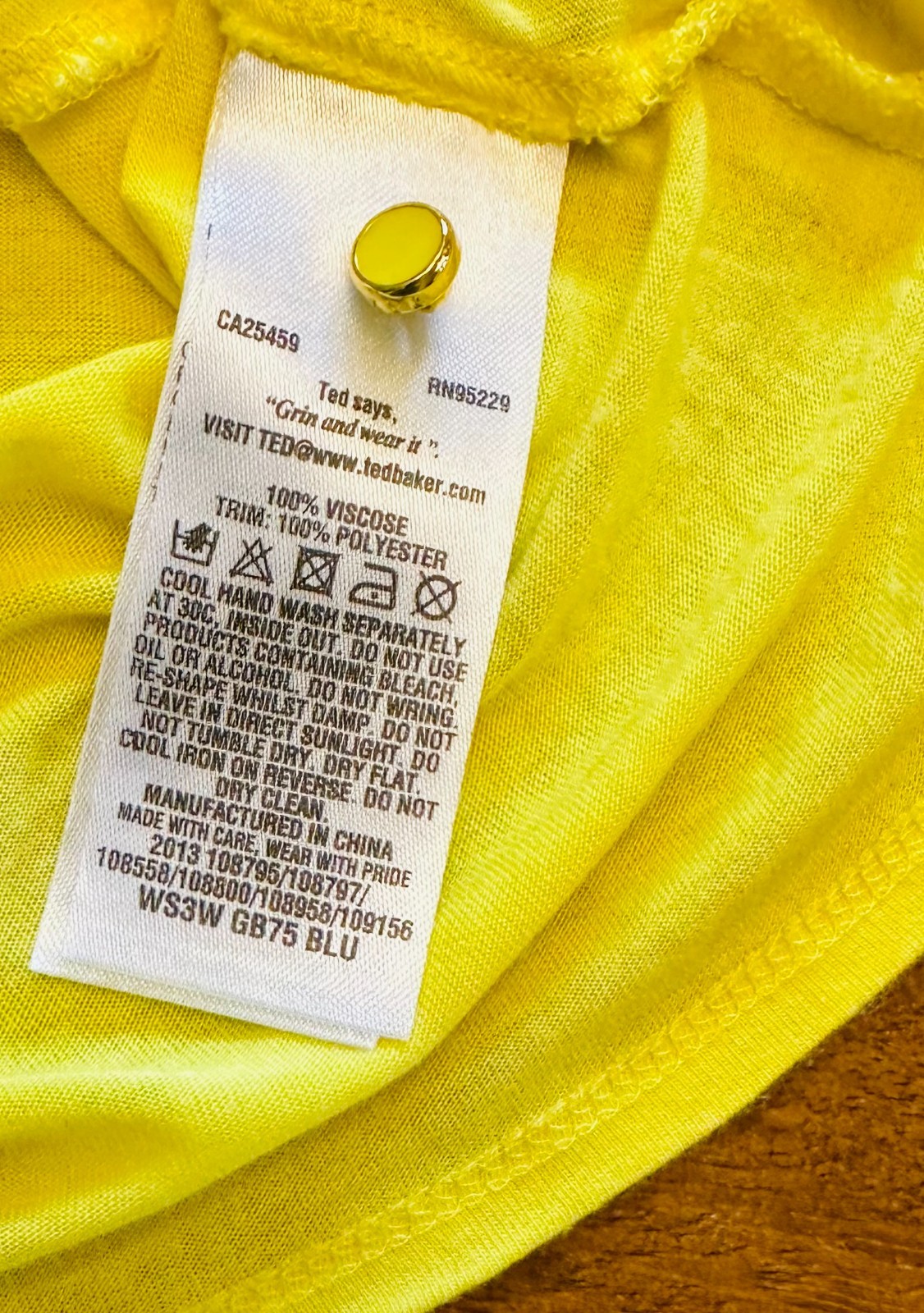 Tom Baker London Yellow Rayon Scalloped Neck Tank Top Sleeveless Size 2 S M