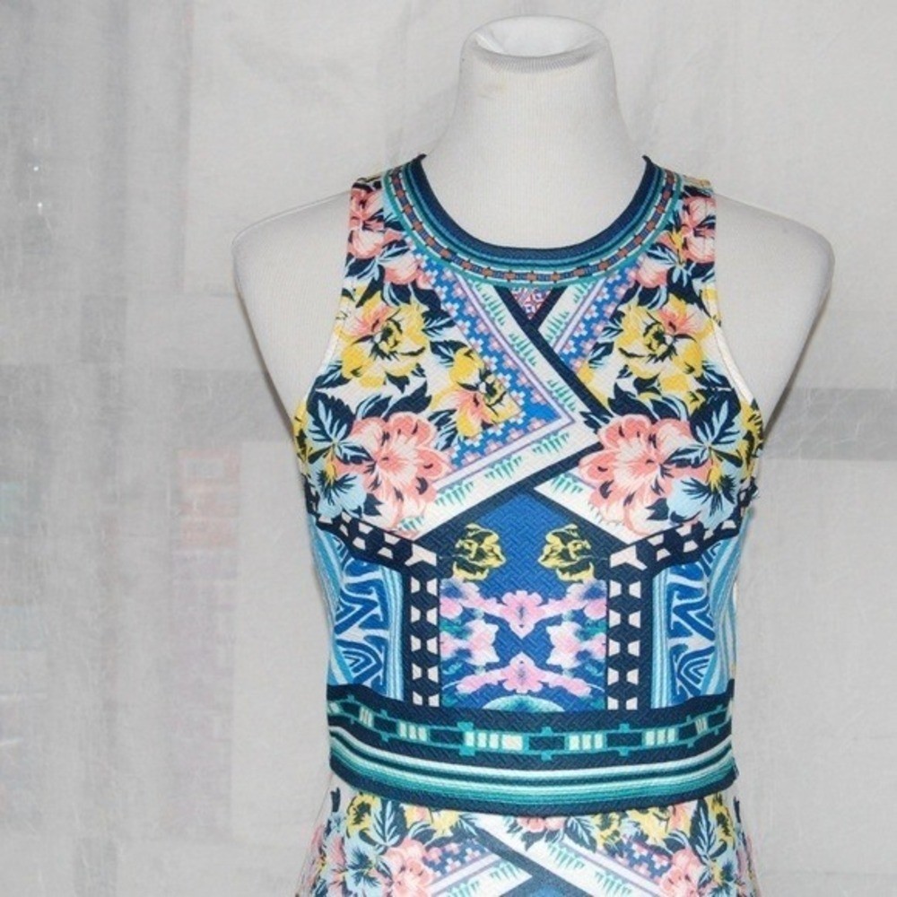 Jealous Tomato Floral Geometric Crop Top Sleeveless Blue Pink Yellow Small