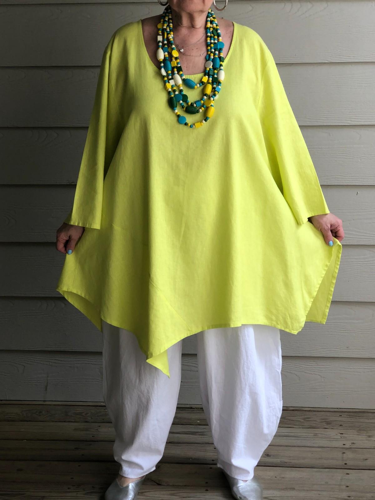 LAGENLOOK ARTSY BOHO OVERSIZED ASYMMETRIC LIME LINEN TUNIC WITH NECKLACE PLUS
