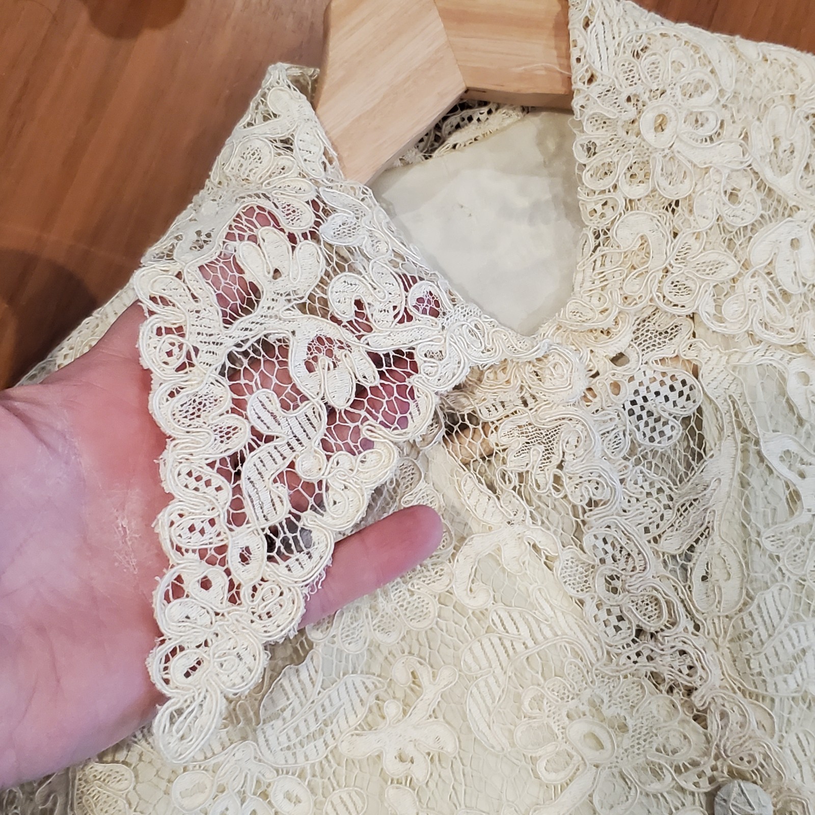 Vintage 70s 80s Lace Ivory Sheer Blouse Womens M/L Wide Collar Festival Hippie