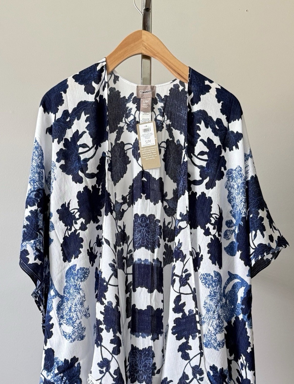 Chicos Moonflower Vines Burnout Ruana Kimono Size S M Blue White NWT 570364187