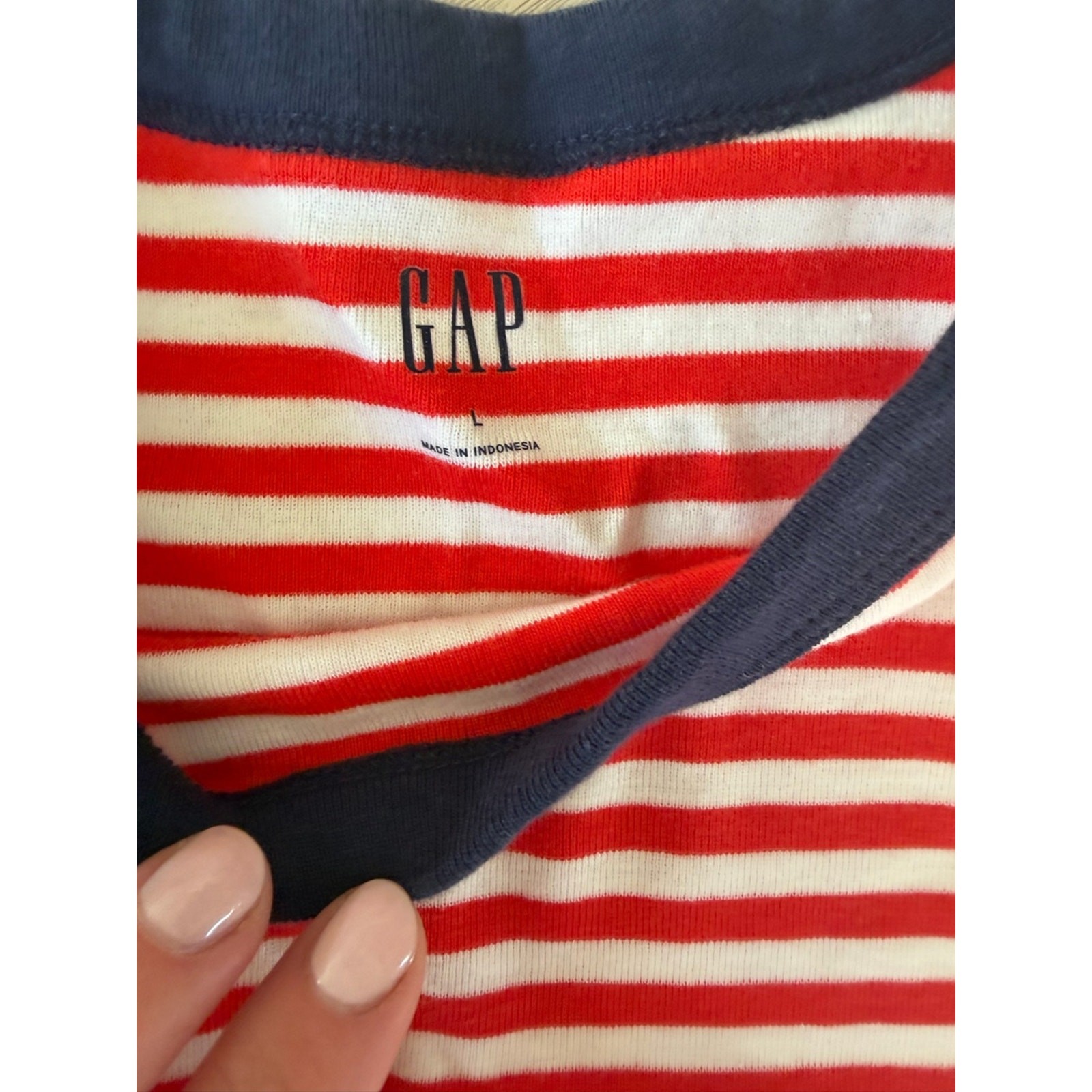 GAP | Modern Ribbed Crewneck T-Shirt | Size: L
