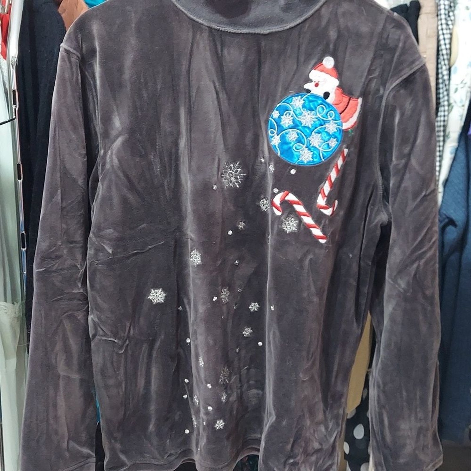 Karen Scott sport Santa shirt size medium invw238