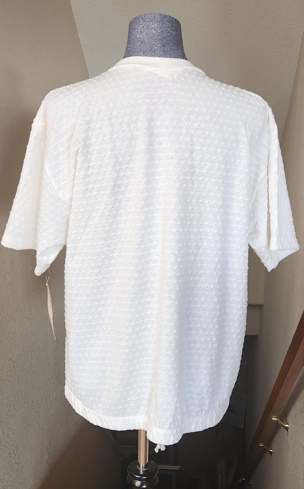 DK Gold Black & White Blouse Size L w/ Draw String Below Waist