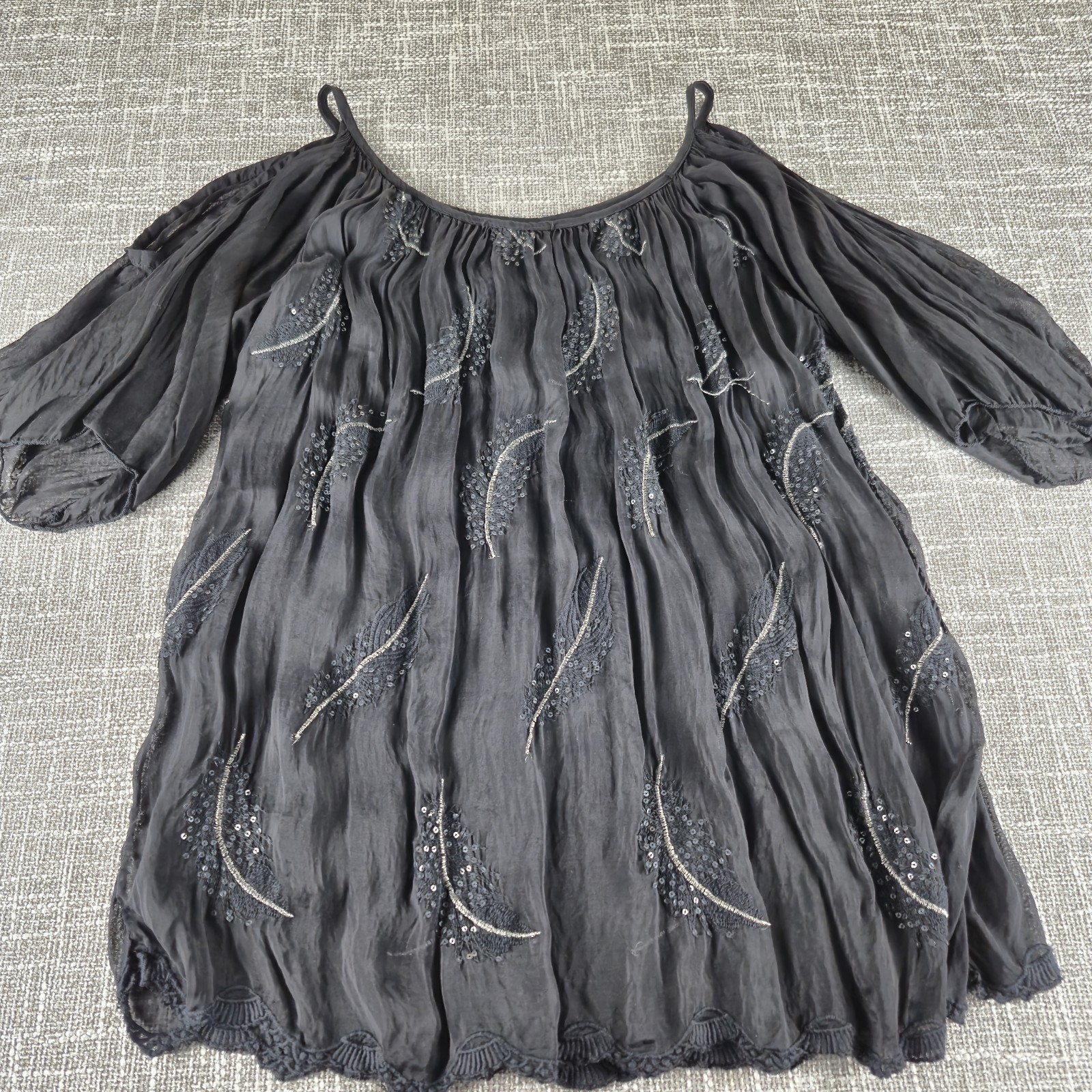 Meo Meli Women M Black Rayon Viscose Cold Shoulder Flowy Boho Whimsical Sequin