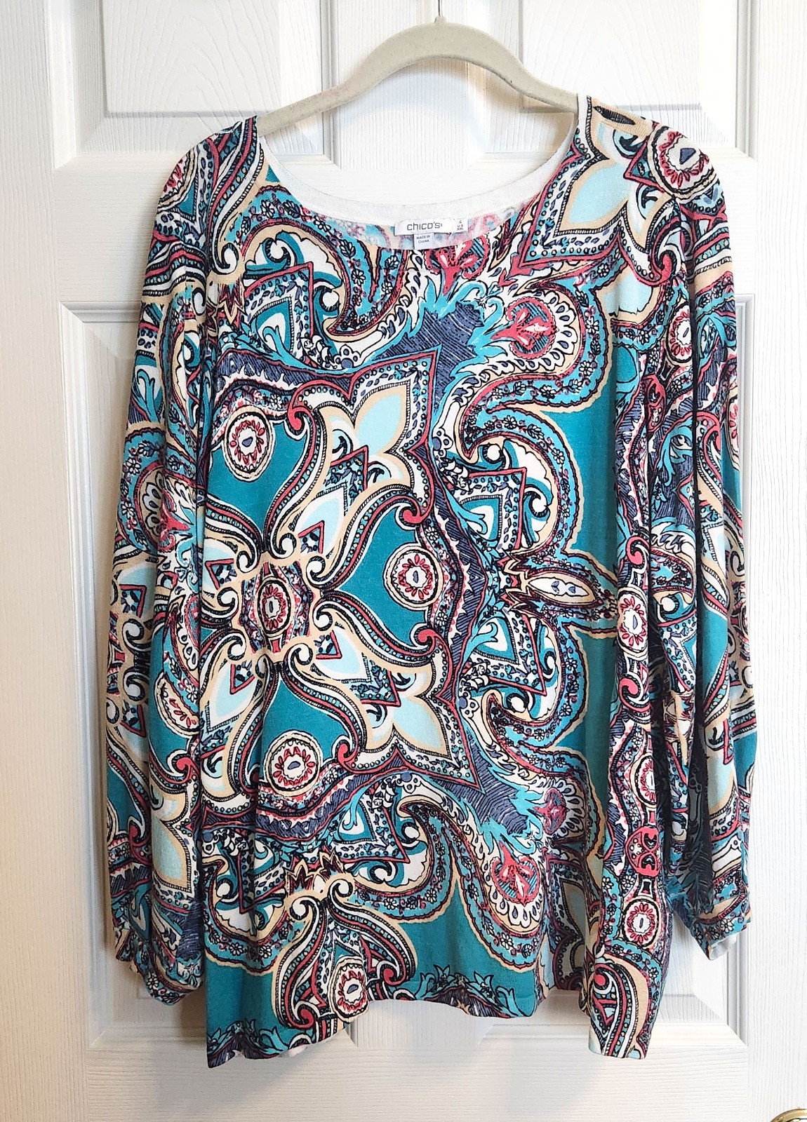 Chico’s sz 4 XXL 2XL 16 18 Knit Blue Aqua Red Muted Paisley Top Blouse MINT!