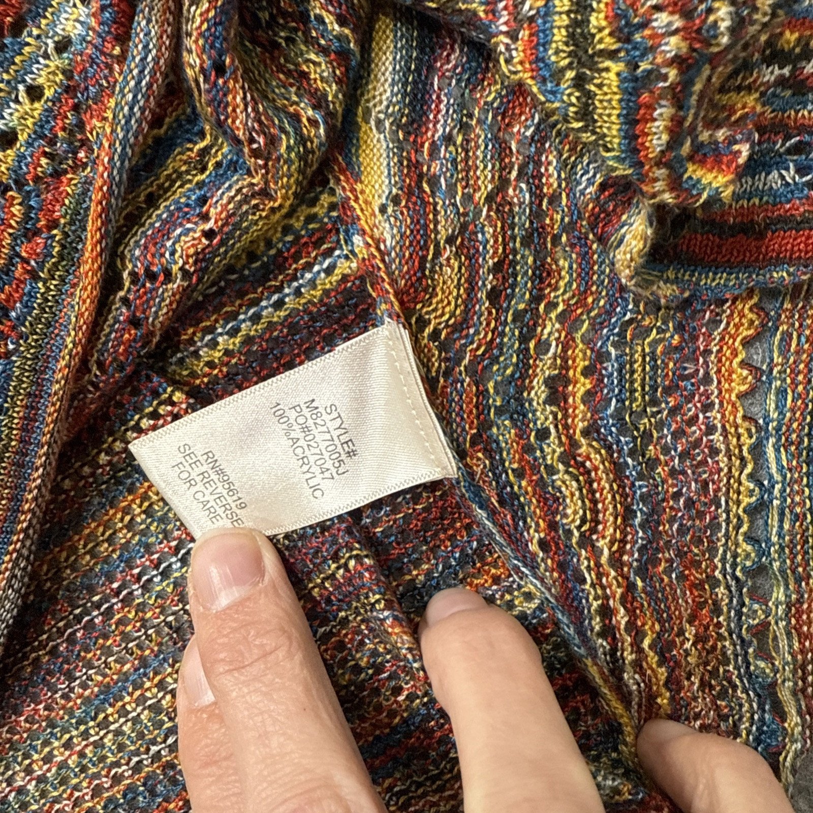 John Paul Richard Lightweight Rainbow Knit Top Sweater Size Large A-Line V-Neck