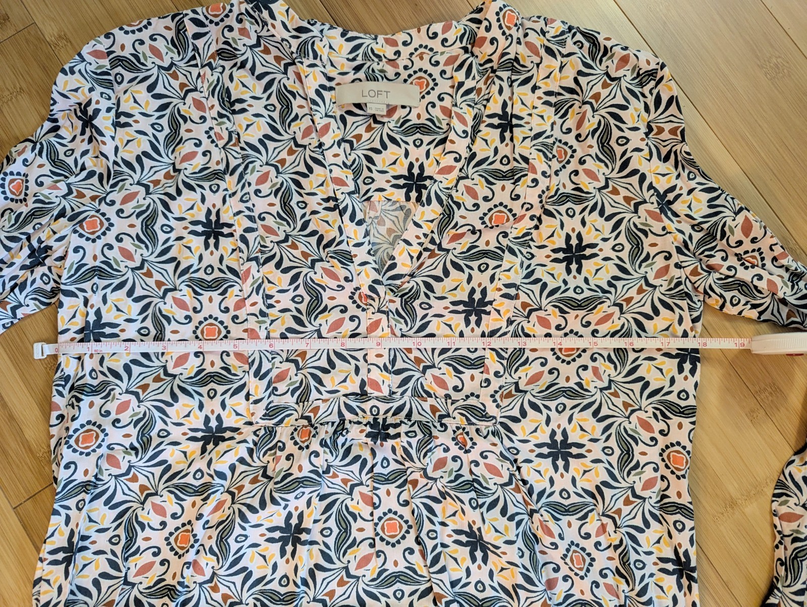 Lot Of 5 Loft And Lou & Grey Tops XS Various Colors And Patterns NWT & VGUC