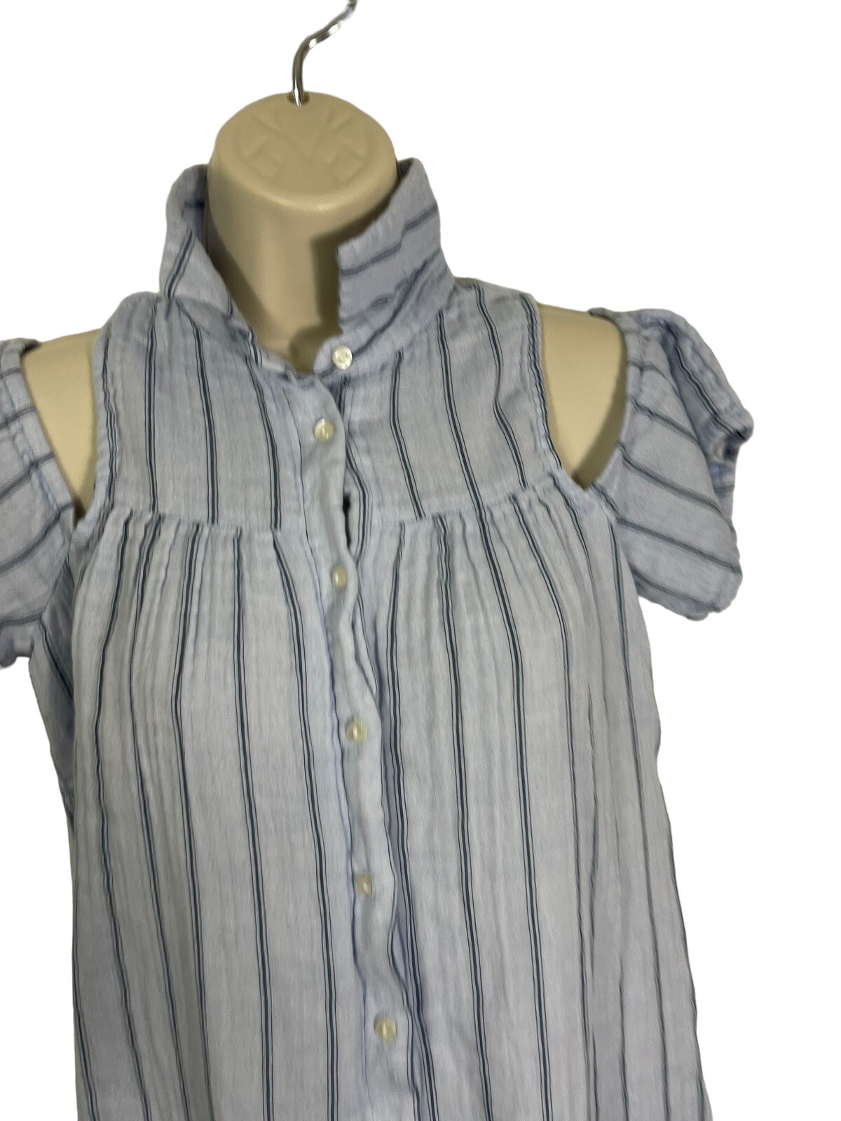 WHITE CROW Women’s Size Small Cold Shoulder Button Up Blue Tunic 100% Cotton