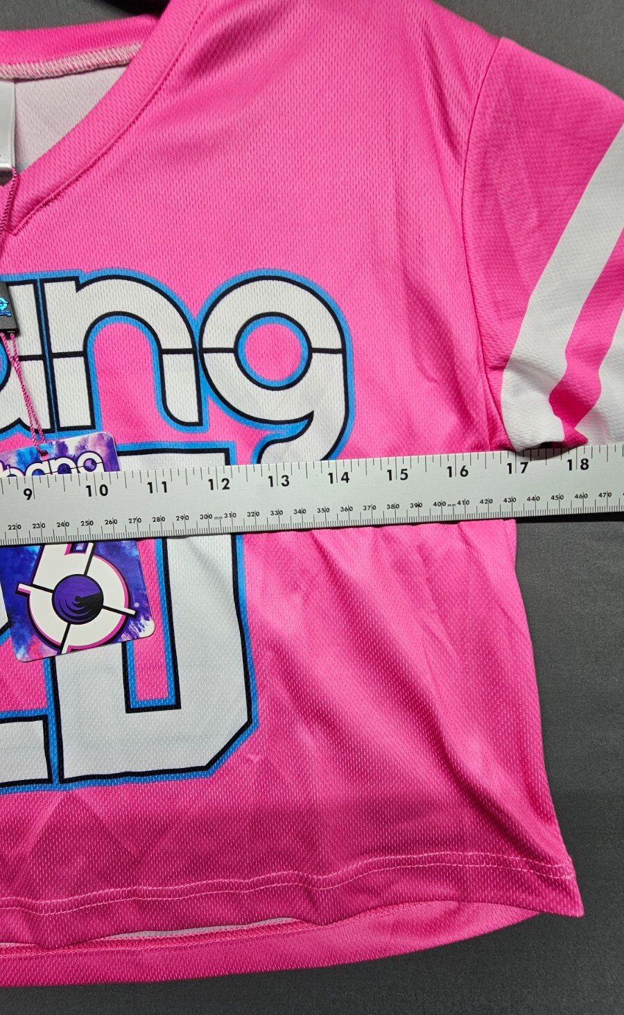 BANG Revolution V-Neck Women’s crop top short sleeve Medium Pink