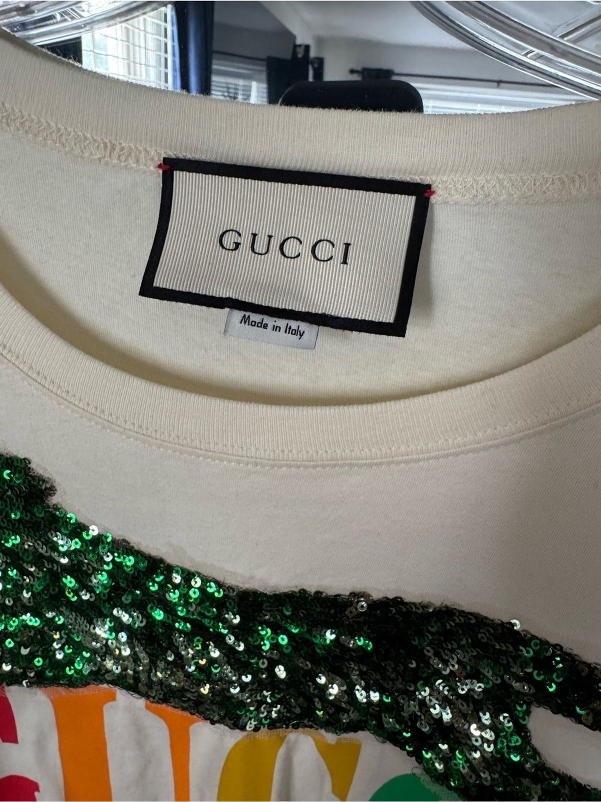 Gucci Cream City Logo Print Cotton Sequin Tiger Applique Detail T-Shirt S