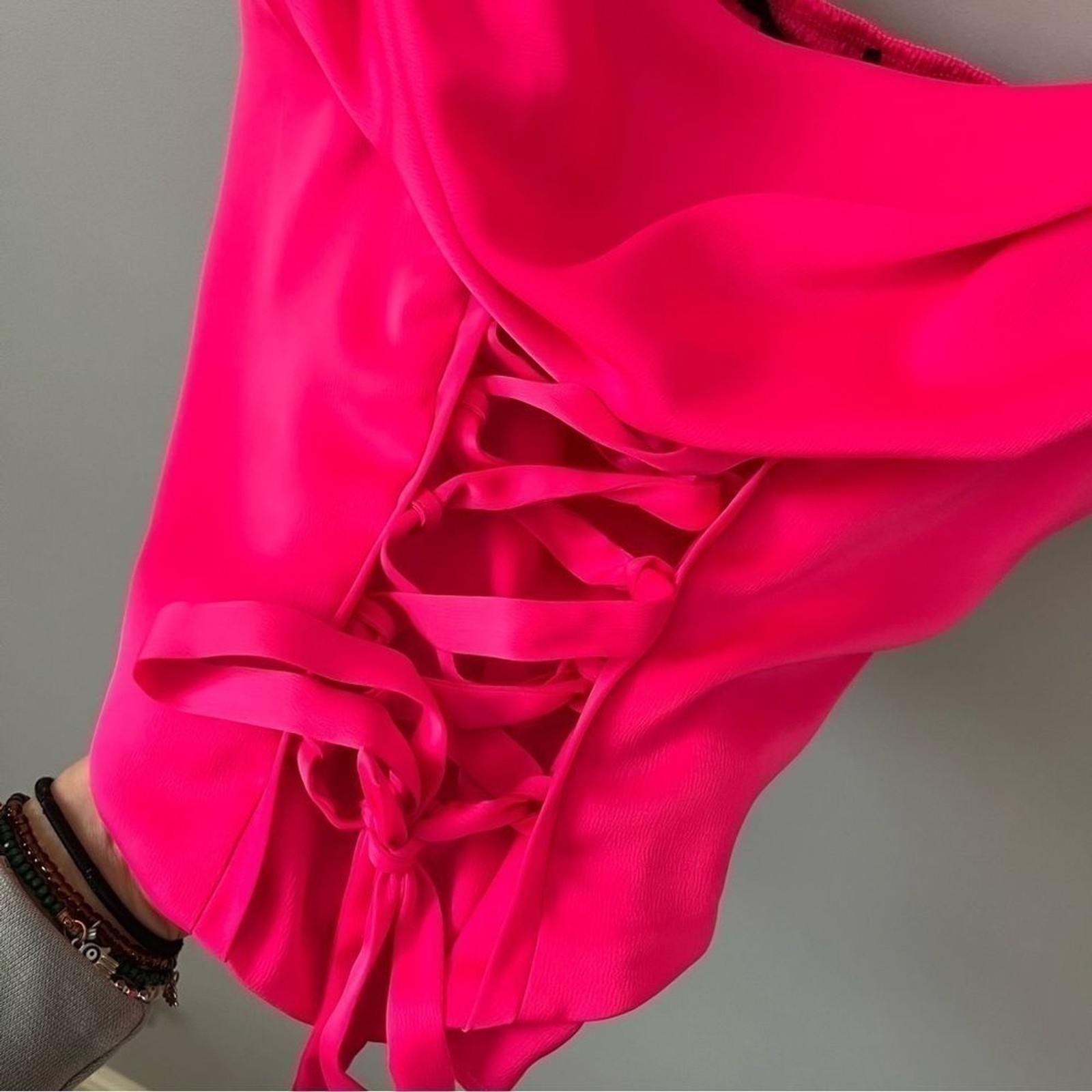 Urban Outfitters Silence + Noise Mimi Cowl Neck Barbie Pink Halter Top Sz M NWT
