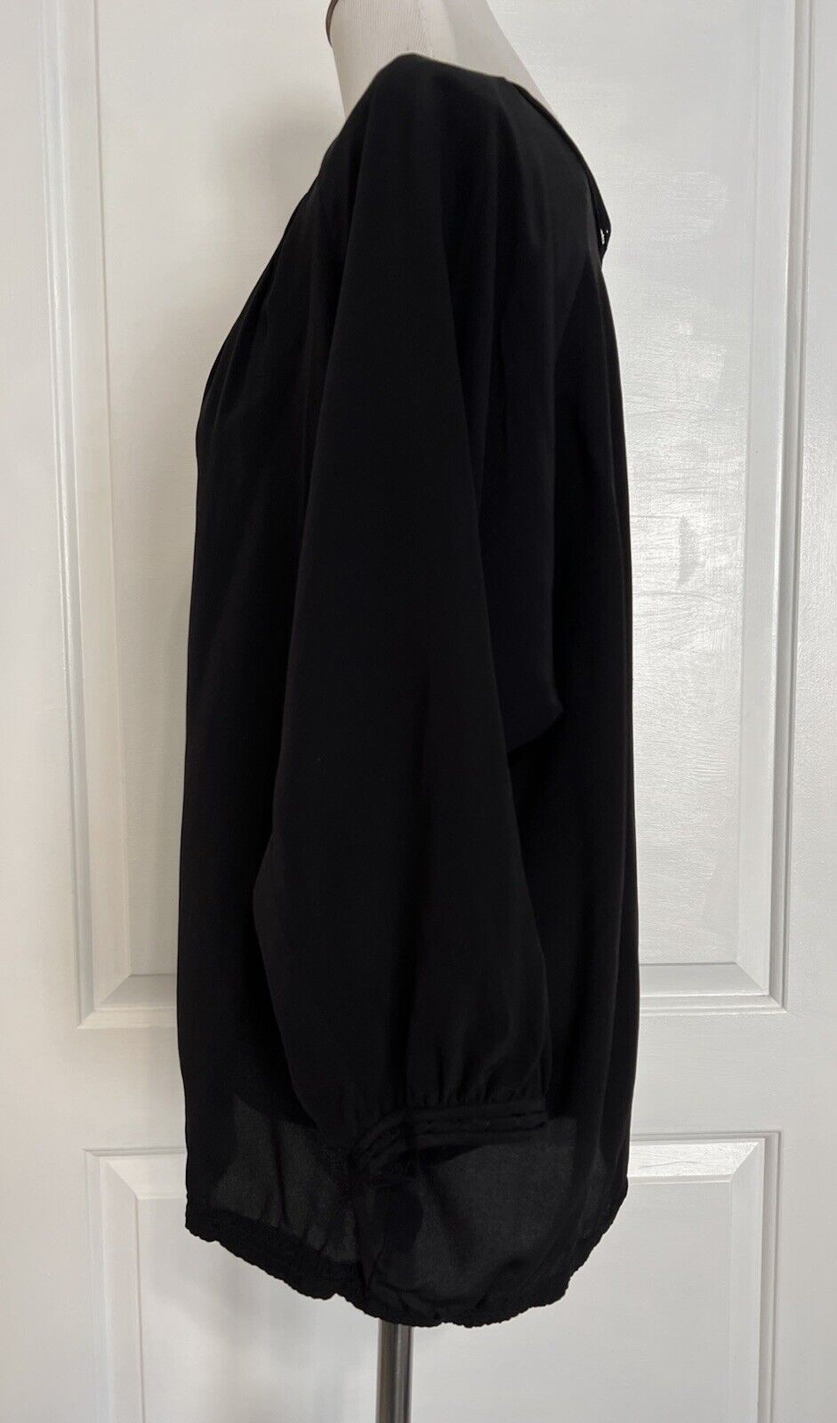 $295 VINCE Designer 100% Silk 3/4 Sleeve Dolman V Neck Blouse Top Black Chic L