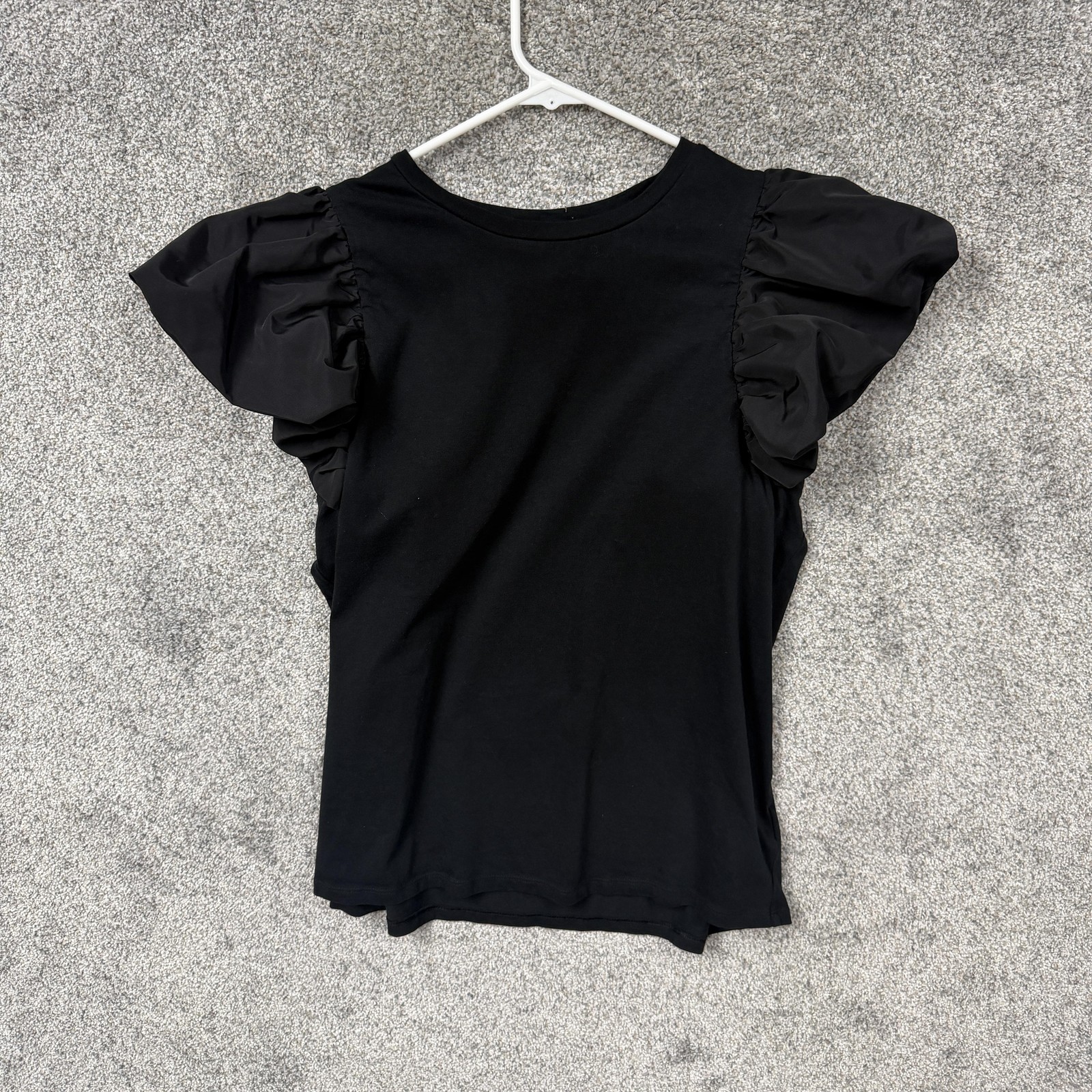 Express Top L Quiet Luxury Minimalist Modern Classic Contemporary Clean Girl