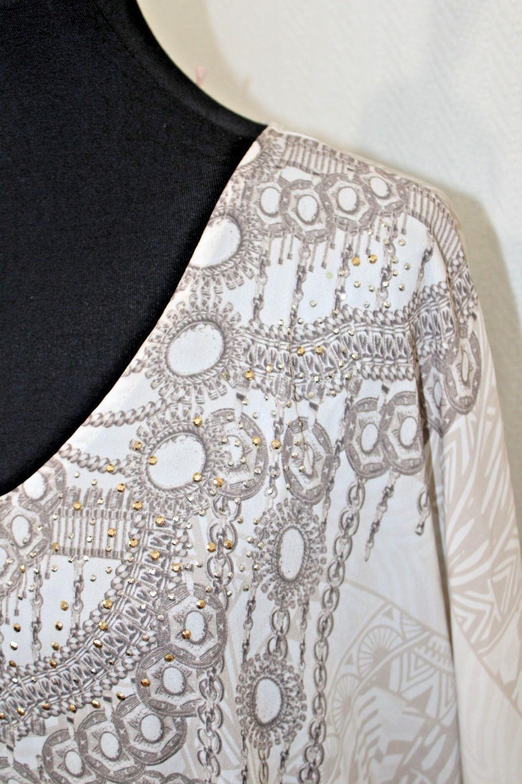 Millers Woman Sz 16 Ivory Beige Lightweight Poly Kaftan Tunic Top Studded