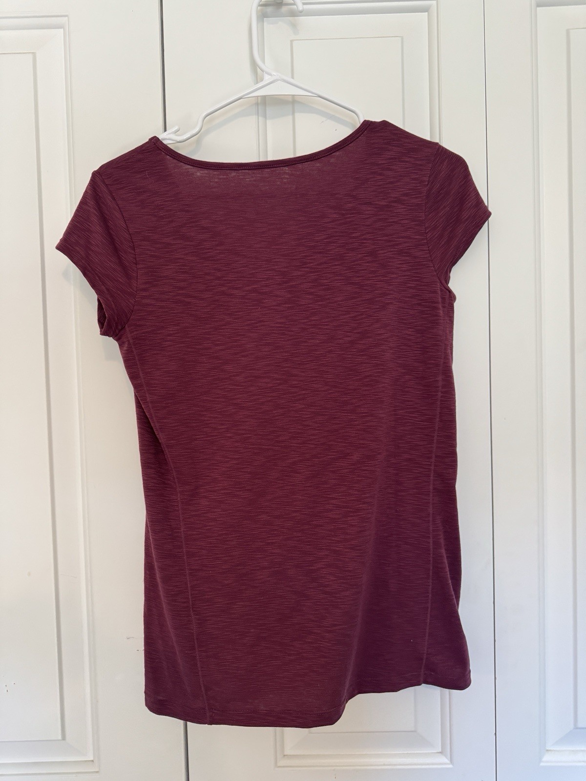 Little Me Women’s XS Burgundy Solid Scoop Neck Short Sleeve Knit T-Shirt
