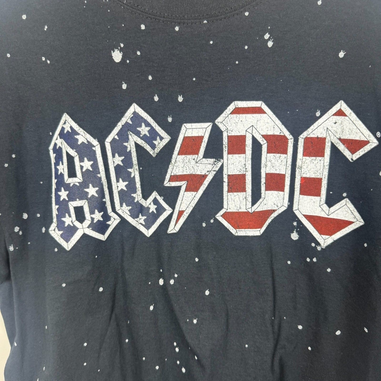 AC/DC 1980 US TOUR Shirt Size Medium Paint Splatter Black Rolled Hem