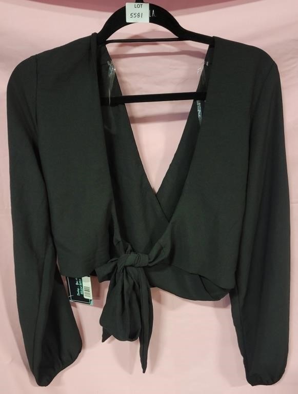 BLACK TWIST CROP TOP – SIZE S