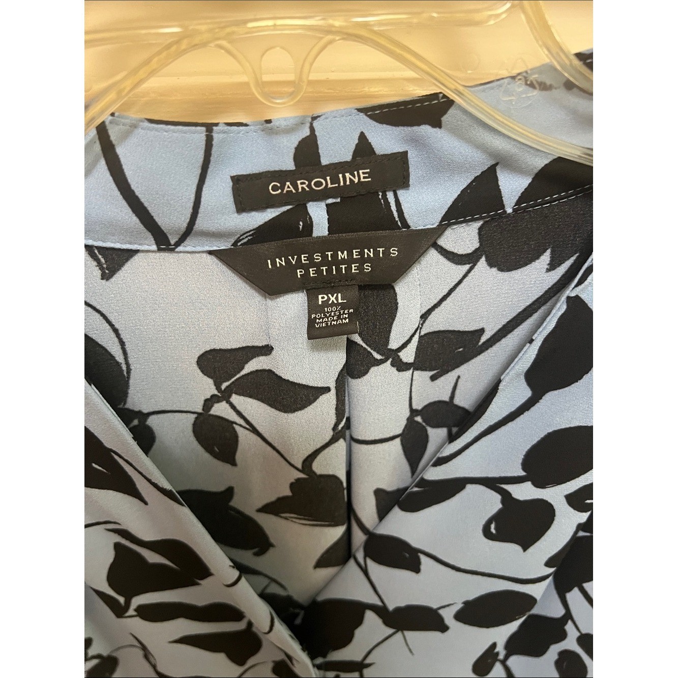 Investments Light Blue Blouse with Black Leaf Print Size XL Petite