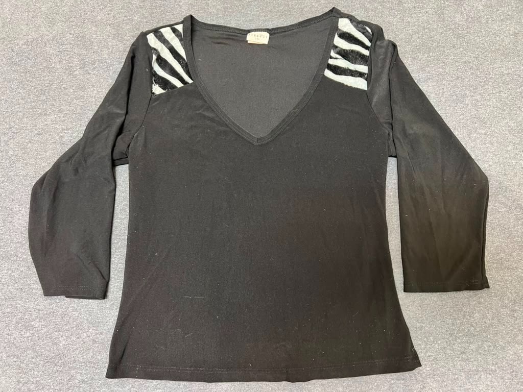 Finesse Women’s Black Long Sleeve Shirt Size Large Zebra Print Shoulder Top
