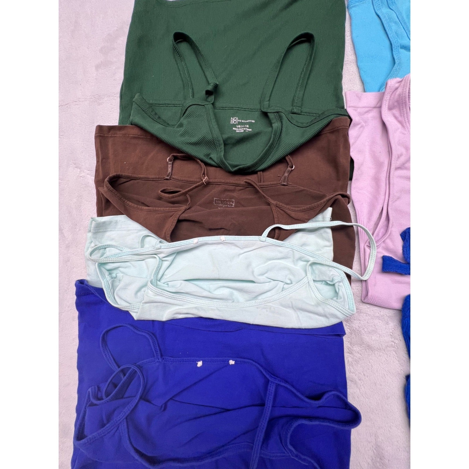 Womens Sleeveless Summer Tops Lot of 7 – Mixed Colors & Sizes