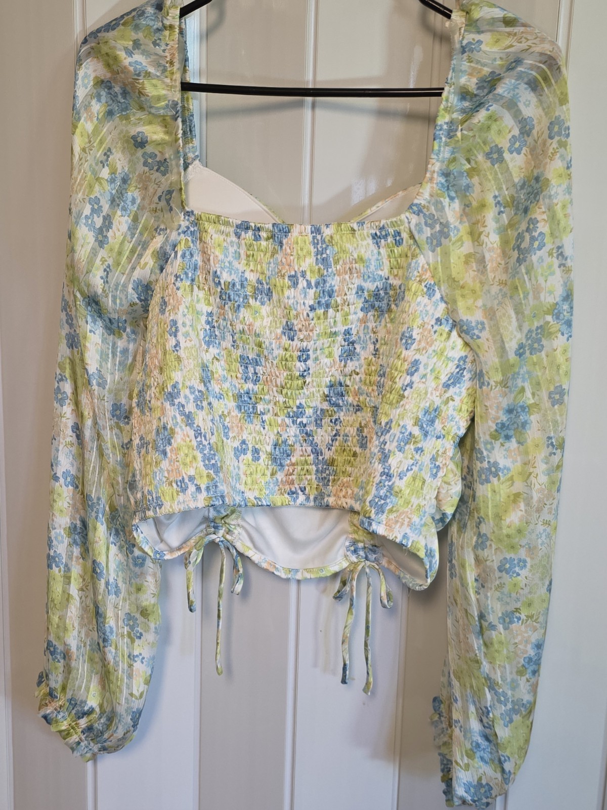 Madden NYC Women’s XL Multicolor Floral Square Neck Ruched Tie Crop Top