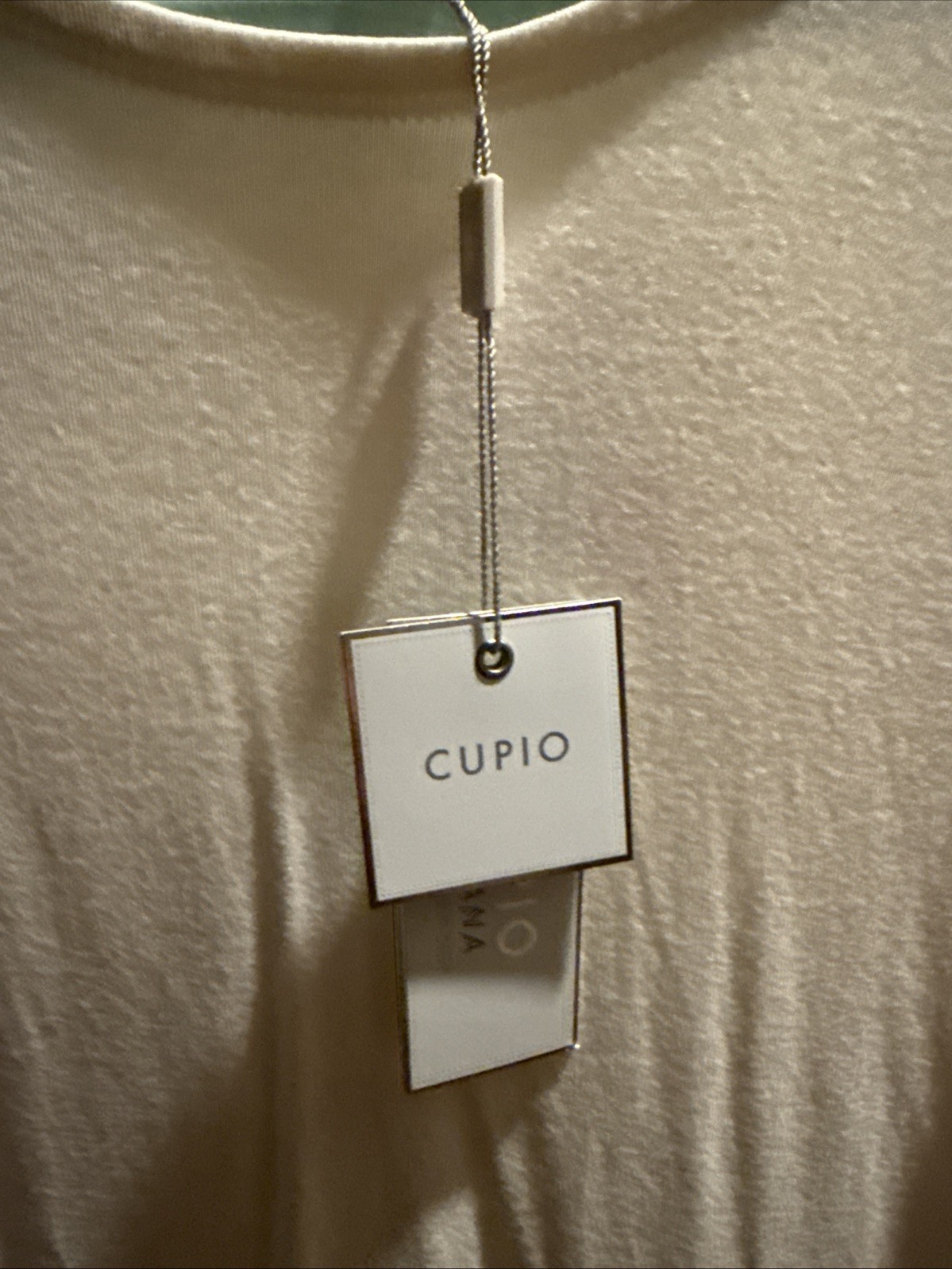 NWT Cupio Whisper White Women Size med 3/4 Sleeve Shirt Juliana Crepe NEW
