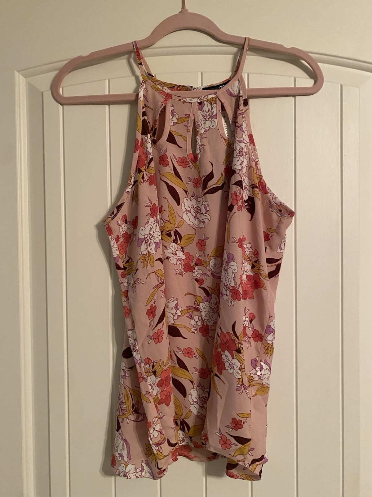 Papermoon Women’s Medium Floral Halter Tank Top Pink Blouse Keyholes Boho NWT
