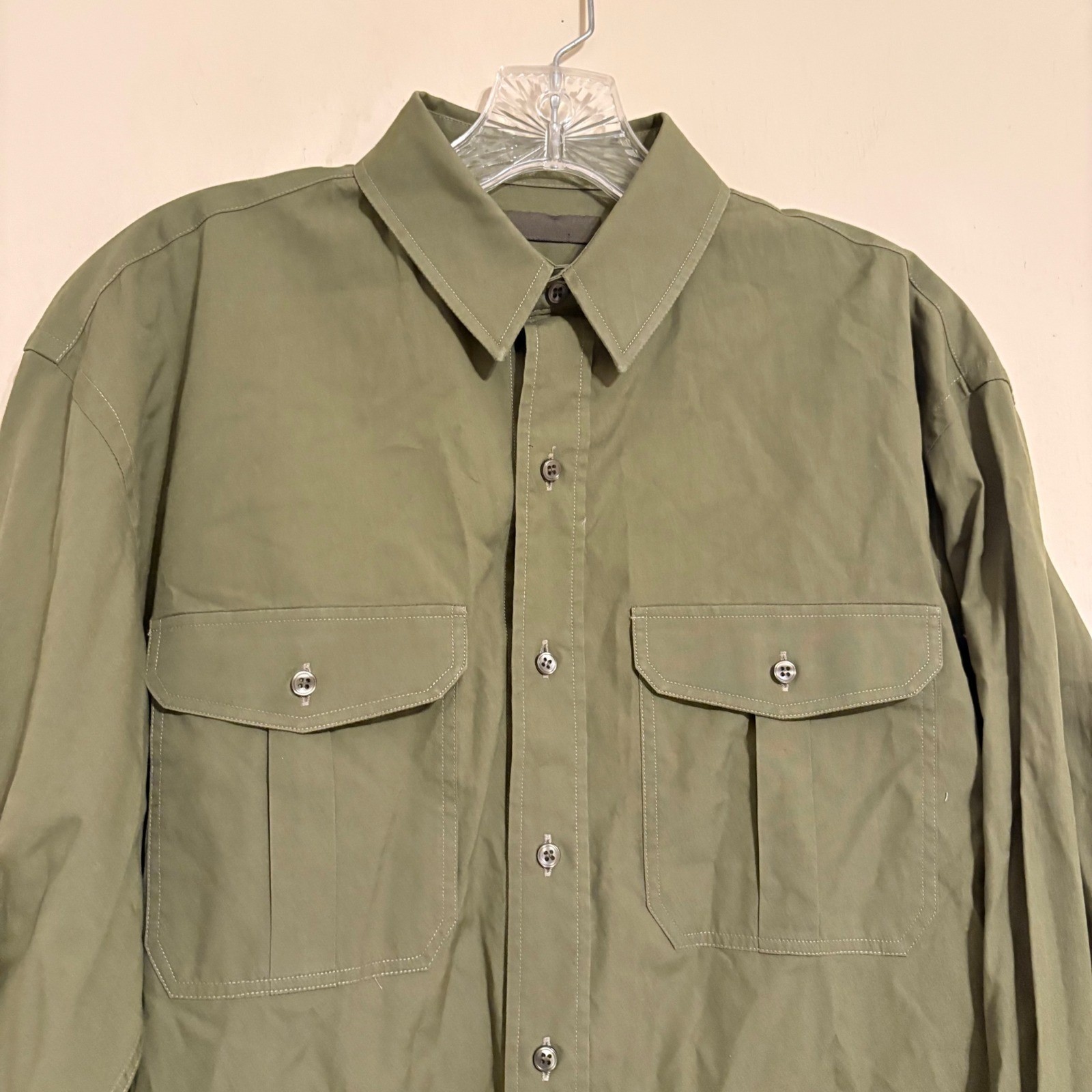 WARDROBE.NYC Army Green Cotton Poplin Cargo Shirt W5002_R03 Medium