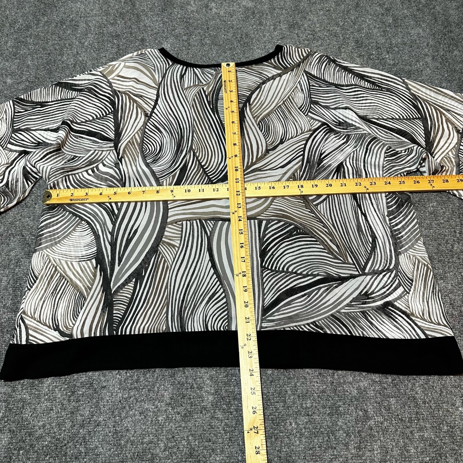 Chicos Shirt Womens 3 Black White Polyester V-Neck Short Sleeve Made In Korea