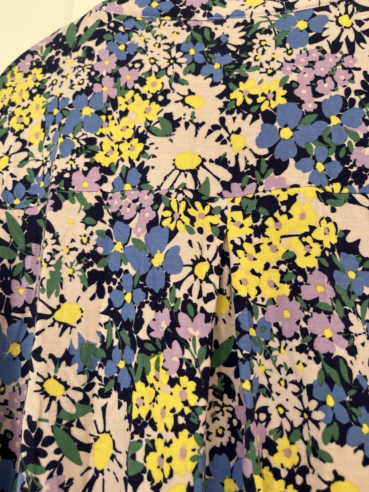 LADIES VERY PRETTY LONG SLEEVE SUMMER FLORAL TOP SIZE 22 LOVELY COLOURS BNWOT.