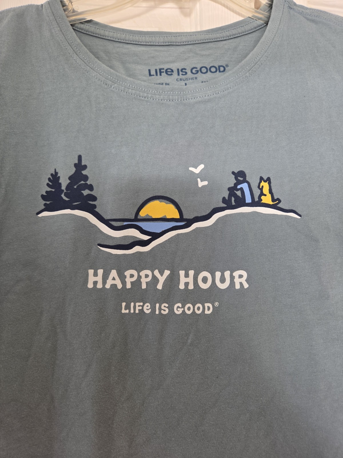 Life is Good Womens Large Happy Hour Blue Crew Neck Tshirt Mountain Scene