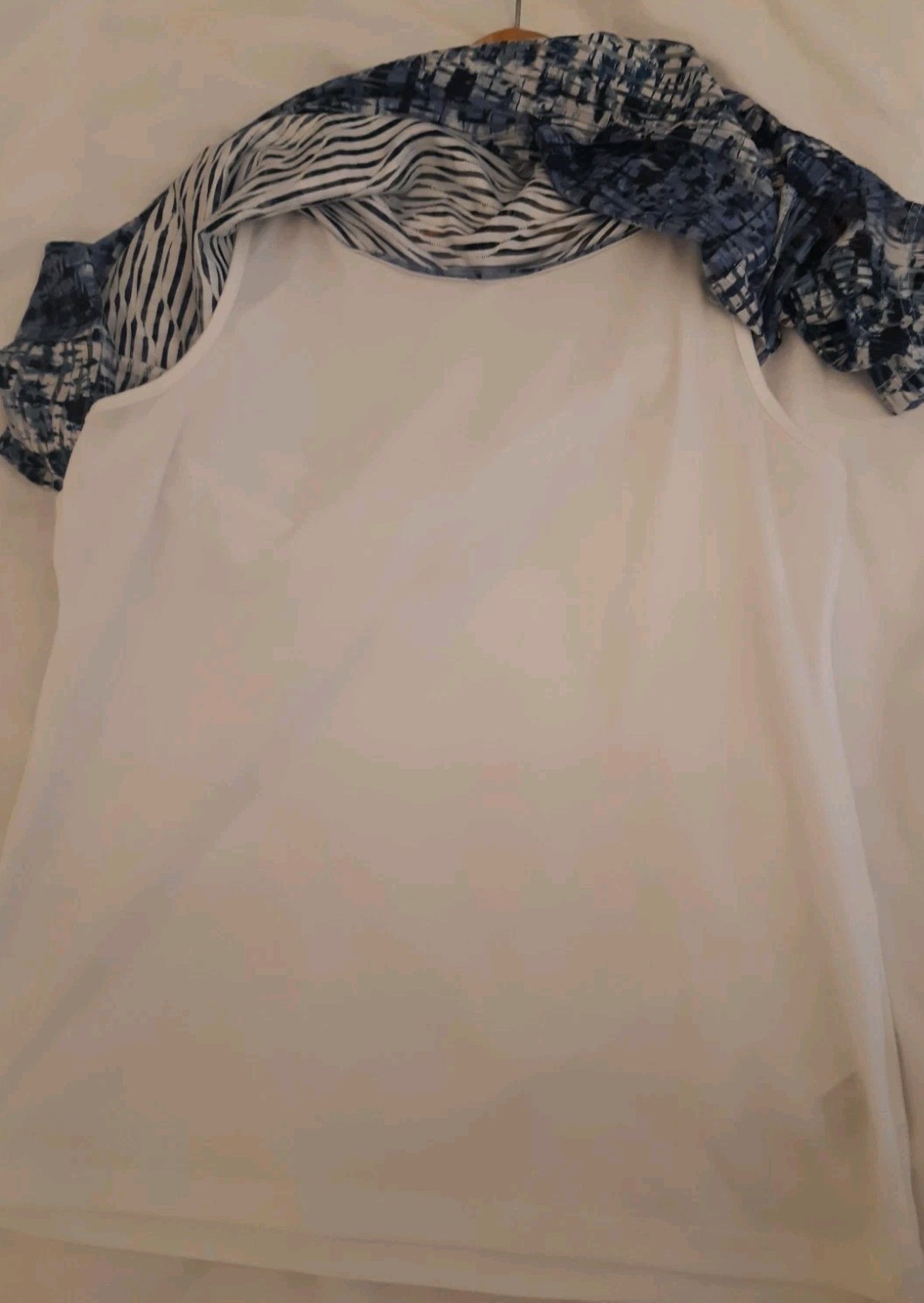 Klass blue/white pattern layered tunic top size UK M No necklace. VGC