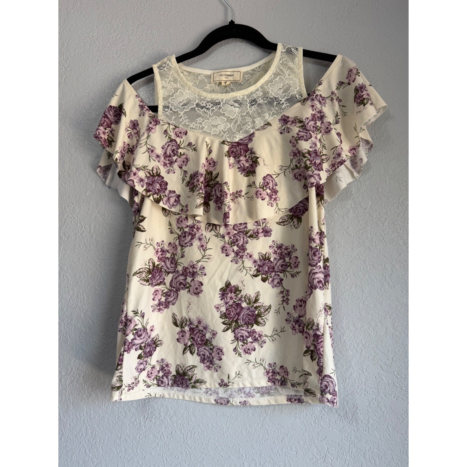No Comment NY-LA Floral Cold Shoulder Lace Ruffle Top Purple Cream RK31120 M