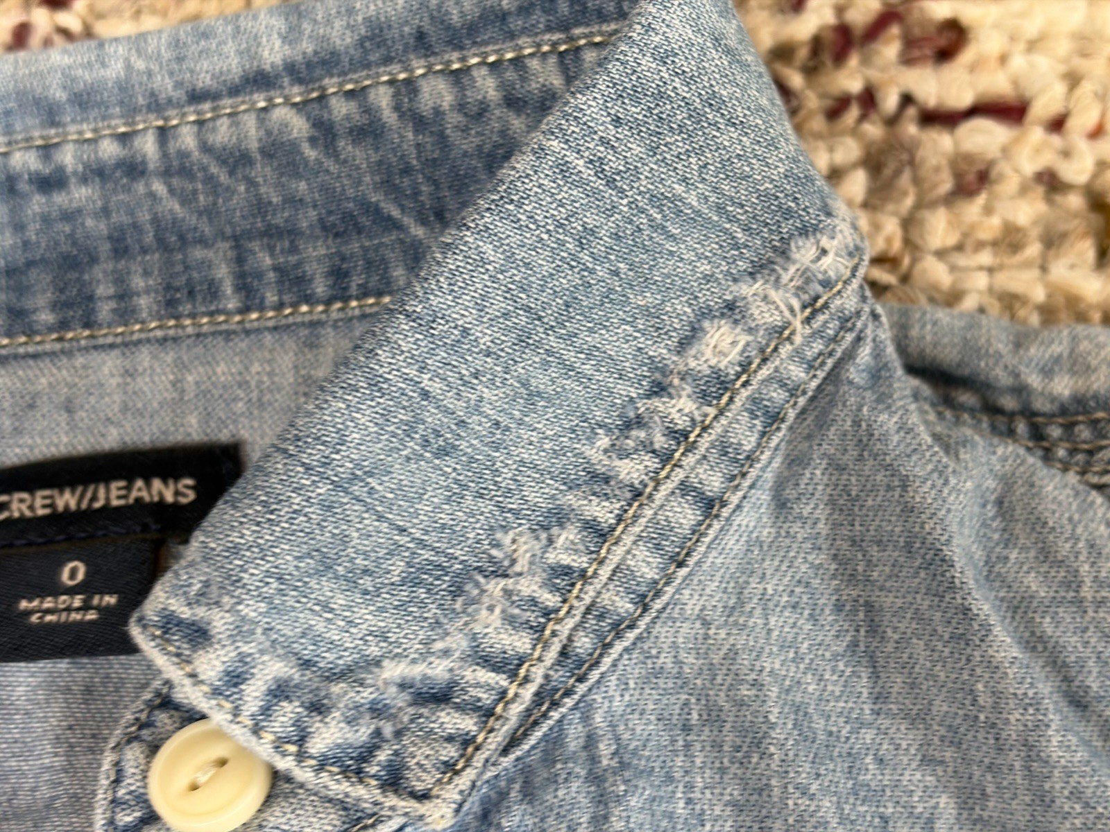 J Crew Women’s Light Wash Denim Button Front Long Sleeve Shirt Size 0