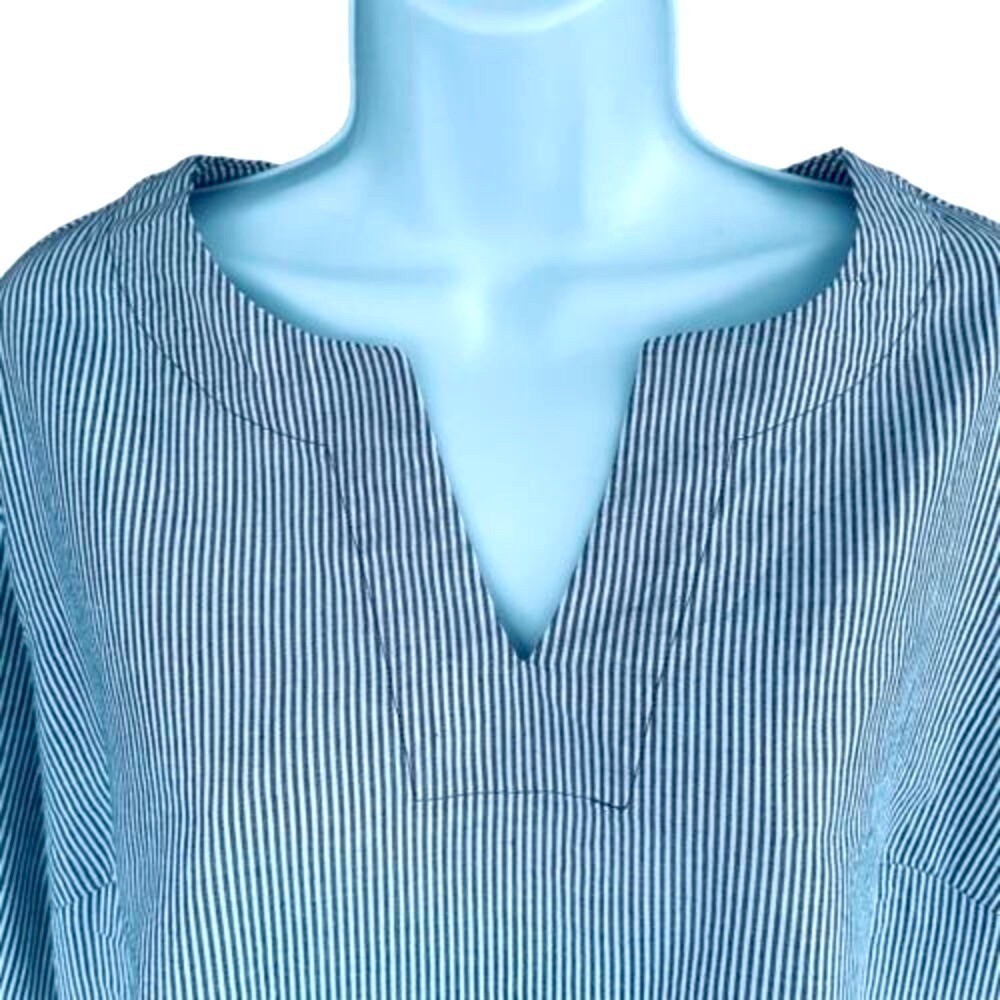 Preswick & Moore Black & White Pinstripe Scalloped Hem Oversized Blouse SZ M /L